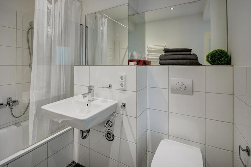 Cozy Modern Apartment With Garden In The Center Next To Oktoberfest Munich Exterior photo